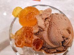 巧克力冰淇淋-必胜客(世欧广场店)
