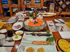 -青瓦餐厅·生鱼片·韩园烤肉(西塔店)