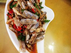 -覃记海鲜美食餐厅