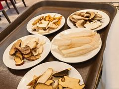 -天宜隆蘑菇宴火锅(石景山旗舰店)