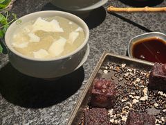 -三出山火锅(南京万象天地店)