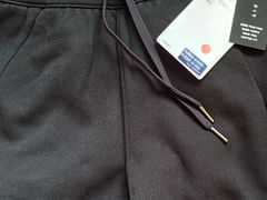 -lululemon(比斯特购物村店)