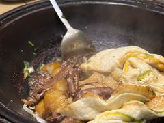 -万里闯关东铁锅炖菜馆(高新旗舰店)