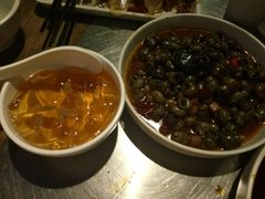 -龙巢盱眙龙虾·牛蛙·烧烤宵夜(八卦岭店)
