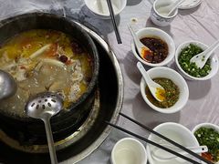 -鲁朗纳麦石锅鸡庄园