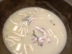 -陈大锅·岳阳鱼馆·地道岳阳菜(美食街店)