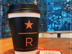 -星巴克臻选(上海合生汇1F店)