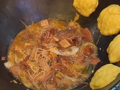 -哈尔滨烧烤·山河村铁锅炖(交大店)