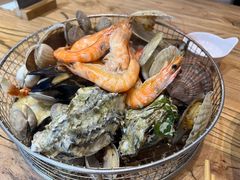 海鲜蒸锅-小船渔村•大连菜•大连焖鱼(明泽街店)
