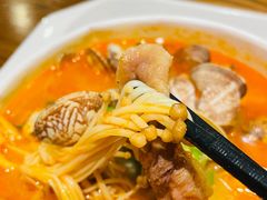 -何记花甲(海岸城旗舰店)
