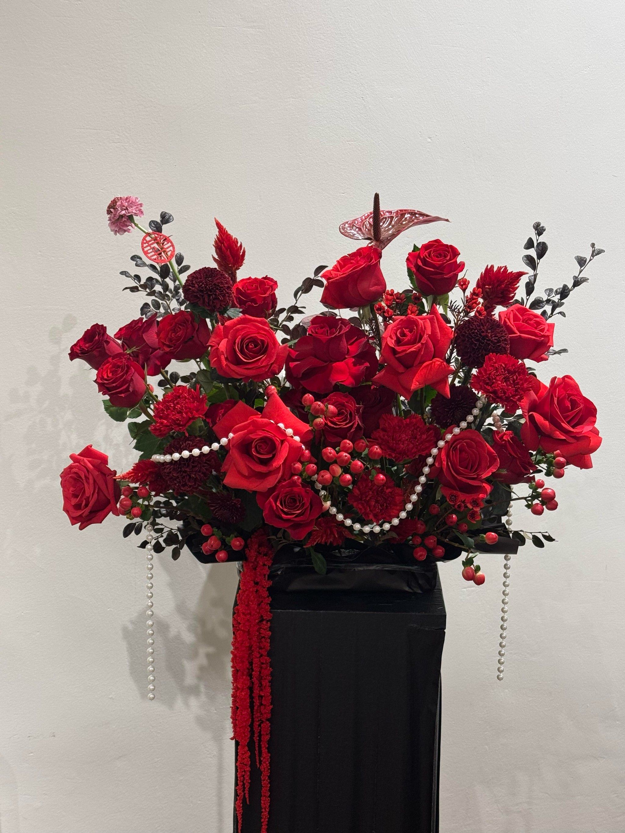 鲜花点缀生活
#结婚花束#新年花束#年宵花#红色系花束#乔迁花束#桌