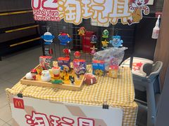 -麦当劳(上海虹桥站30B检票口楼上)