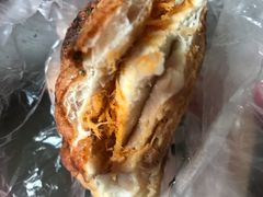 芋泥肉松面包-野上麦田(中贸广场店)