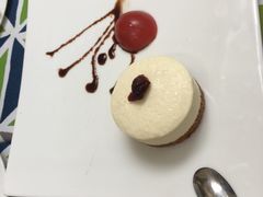 -燕庭·纯燕窝·甜品下午茶(南京西路店)