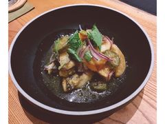 -RONIN Snack Bar