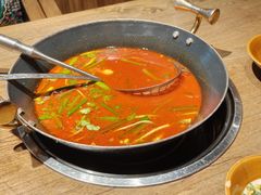 -贵厨酸汤牛肉(小十字店)