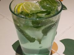 青柠薄荷气泡水-越弥越南传统美食馆
