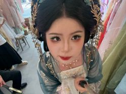 -一揽芳华汉服旗袍体验馆(拙政园店)