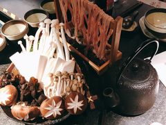 鸭肠儿-湊湊火锅·茶憩(新中关购物中心店)