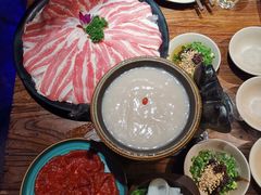-老牌坊云南鱼豆花火锅(嵩山店)