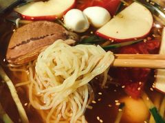 朝鲜大冷面-马路牙子地桌烤肉(工体店)