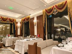 -马克西姆俄罗斯餐厅(通亚街店)