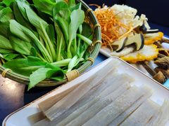 -鲜念蒸汽石锅鱼(红山6979店)