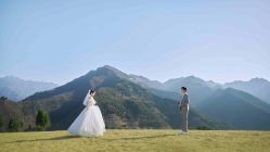 -雪中彩影婚纱摄影·微光艺术中心