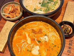 -银米·云南传统过桥米线(双廊黑金冠店)