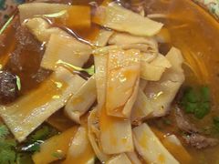-金杨拉面王小吃面馆·牛三宝面·红烧牛肉粉