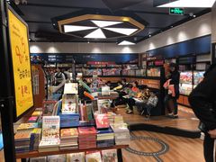 -西西弗书店&矢量咖啡(凯德晶萃广场店)