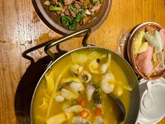 -隔壁老王·家常云南菜(花巷店)