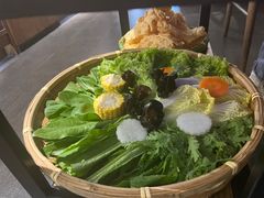 -尚尚仙·酸汤猪手·猪肚鸡火锅(华联万柳购物中心店)