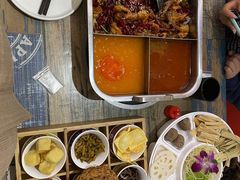 -鸡遇虾煲干锅火锅(小寨金莎店)