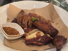 小舍脆皮鸡-简小舍·民间手艺菜(武昌江滩店)