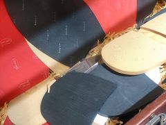 -爱革·洗衣改衣·洗鞋修鞋·洗包修包·奢侈品护理(宝地广场店)