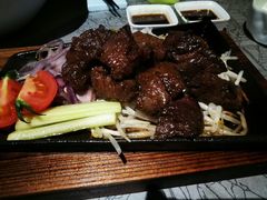 -穹六人间 people 6(岳阳路店)