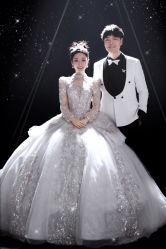 -MAO亲爱的猫婚纱摄影工作室