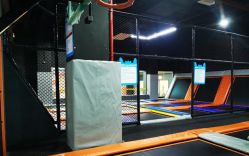 -蹦贝运动中心·蹦床·攀岩·闯关(龙岗店)