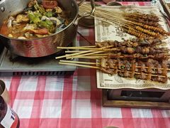 -刘姐啤酒鱼民族演艺餐厅(西街总店)