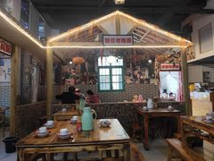 大堂-老三样·美食研究中心(世贸路店)