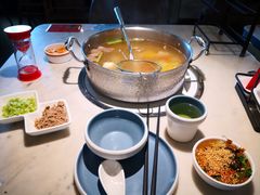 -左庭右院鲜牛肉火锅(浦江欢乐颂店)