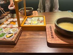 -良米山·云南野生菌过桥米线(上海首店)