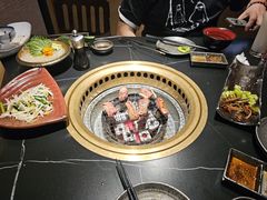 -山川小町·极番烧肉(新地假日广场店)