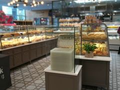 面包甜点陈列柜-面包新语(上地华联店)