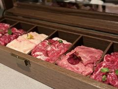 -左庭右院鲜牛肉火锅黑金店(陆家嘴中心店)
