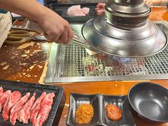 -肉甲韩国木炭烤肉(新壹街1店)