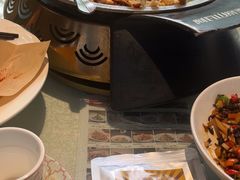 -阿瓦山寨·湘菜现炒·剁椒鱼头王(咸阳总店)