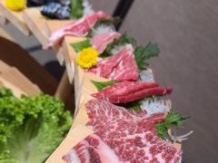 -山川小町·极番烧肉(新地假日广场店)