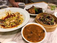 舌尖牛肉胡辣汤配馓子-掌柜的店·河南菜(新天地店)